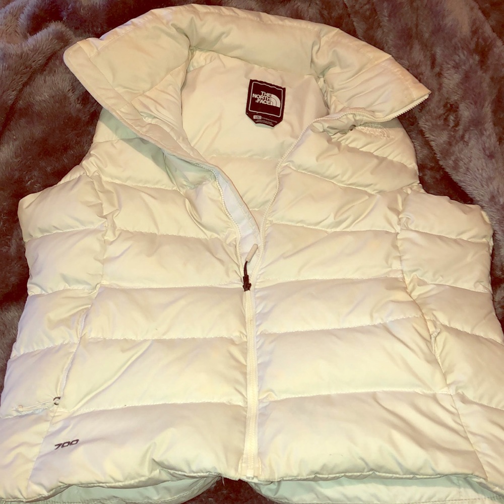 North face sleeveless jacket